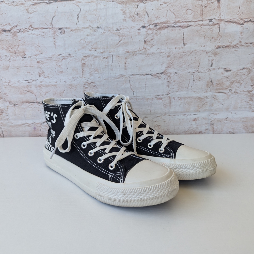 White High-Top Sneakers with Gray Lining - Picture 4 of 9